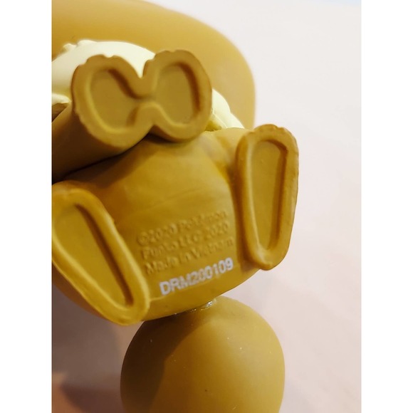 Funko POP! Pokémon Eevee #577 Vinyl Figurine - Picture 6 of 6